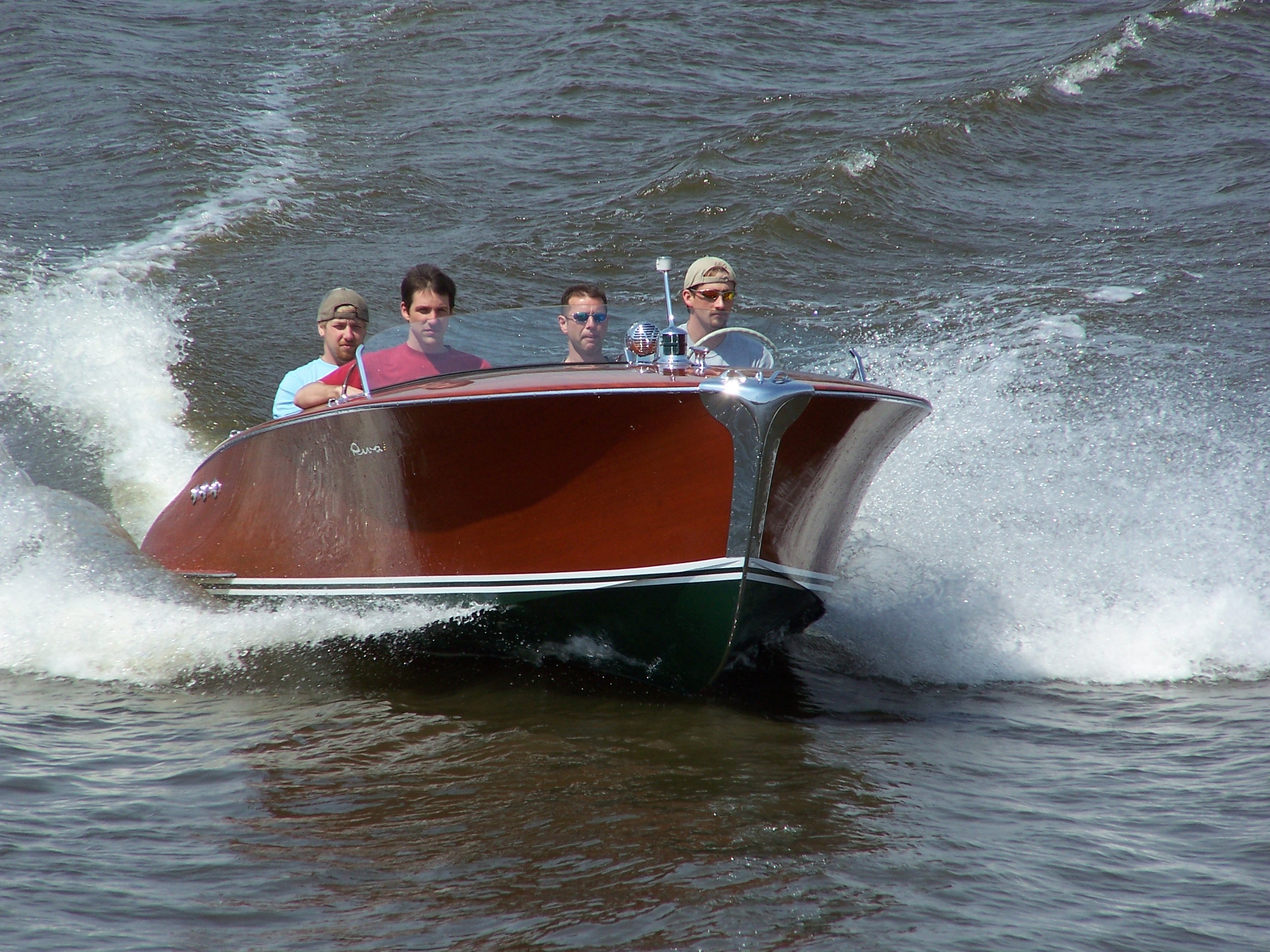 1953-riva-ariston-water-test-the-wooden-runabout-company